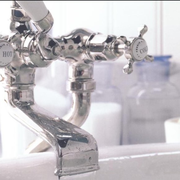 Pottery Barn Bathrooms Hardcover, 2003 - Picture 6 of 9